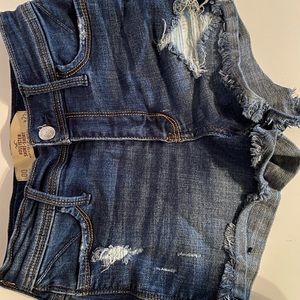 Hollister jeans shorts!